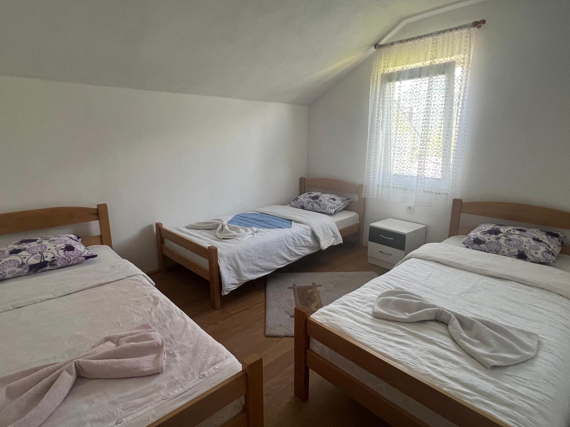 Guest House Kollata Vuthaj Buitenkant foto